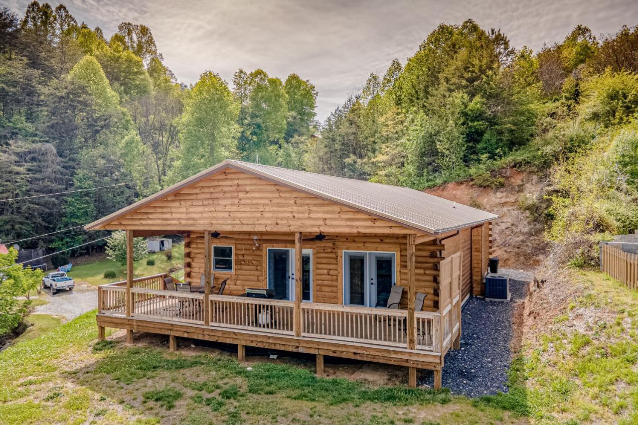 Hilltop Cabin Bryson City Exterior foto